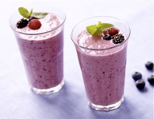 triple_berry_smoothie_2_resize